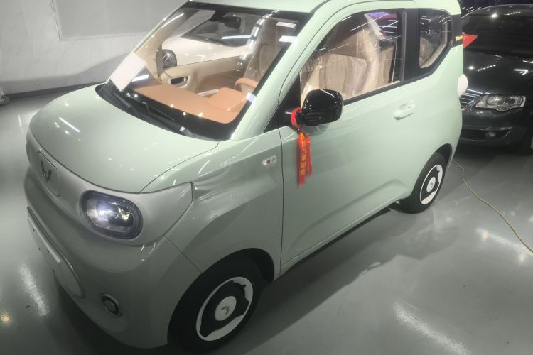 五菱汽车 宏光MINIEV 2024款 第三代 215km 进阶版车身外观1