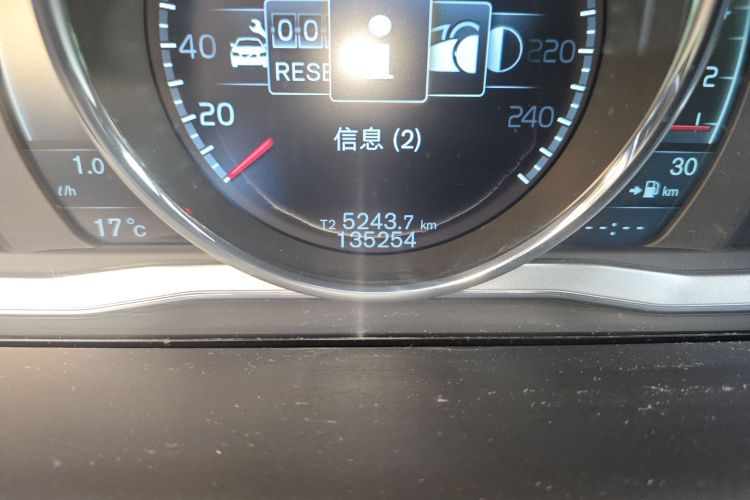 沃尔沃XC60(进口) 2014款 T5 智雅版中控内饰15