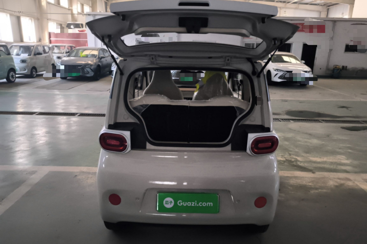 五菱汽车 宏光MINIEV 2024款 第三代 215km 青春版机舱底盘23