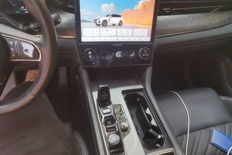 领克09 EM-P 2021款 2.0T PHEV Ultra 六座中控内饰16
