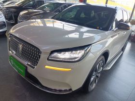 林肯 冒险家 2022款 2.0T 两驱尊雅版