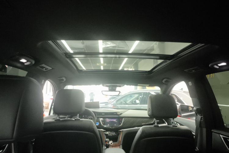 凯迪拉克XT6 2022款 2.0T 六座两驱豪华型中控内饰22