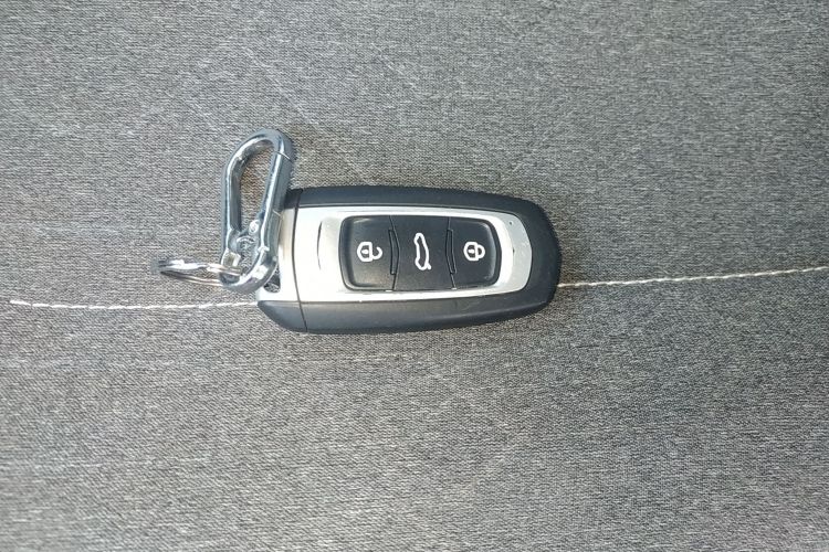 吉利银河 2023款 熊猫mini 200km 耐力熊中控内饰7001