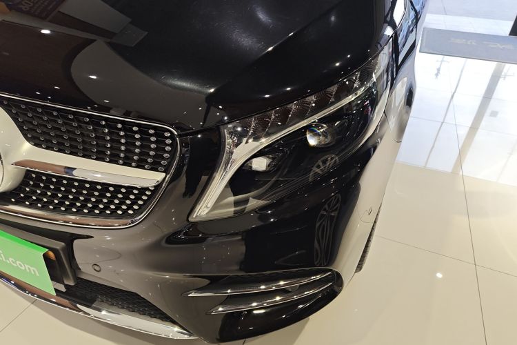 奔驰V级 2022款 V 260 L 长轴距豪华版局部细节36