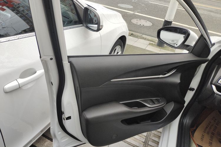 别克 英朗 2019款 18T 自动互联精英型 国VI中控内饰7007