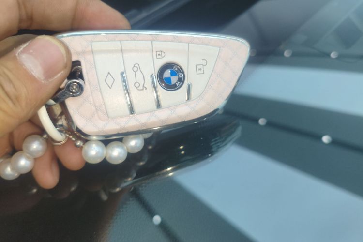 宝马4系 2022款 425i Gran Coupe M运动曜夜套装中控内饰7001