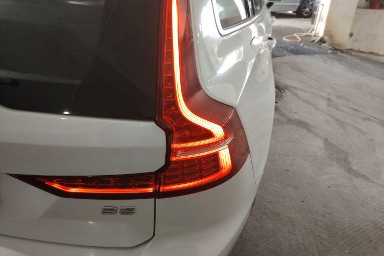 沃尔沃V60 2024款 B5 智远豪华版车身外观6006