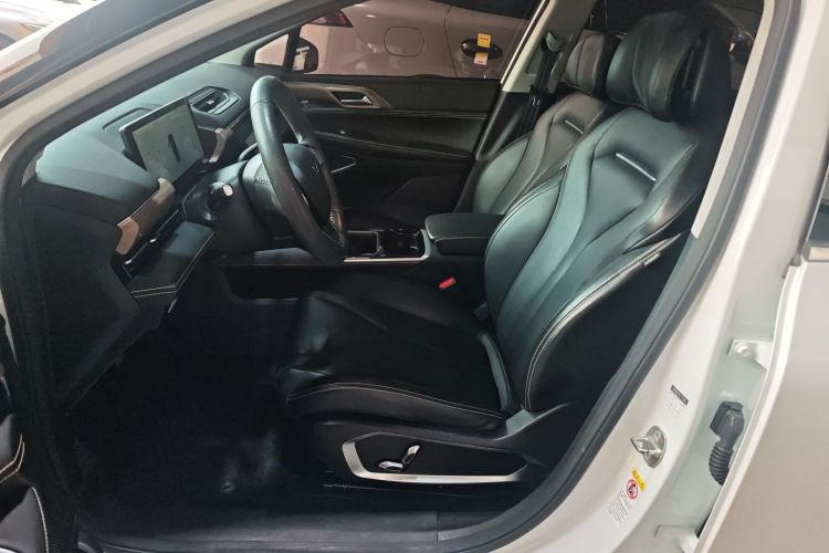 小鹏P5 2021款 550P中控内饰19