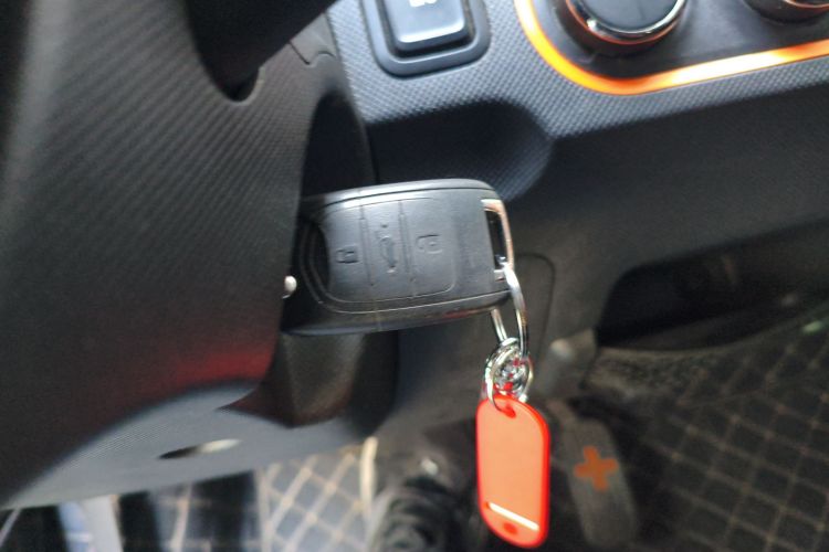 五菱汽车 宏光MINIEV 2020款 悦享款 磷酸铁锂中控内饰11