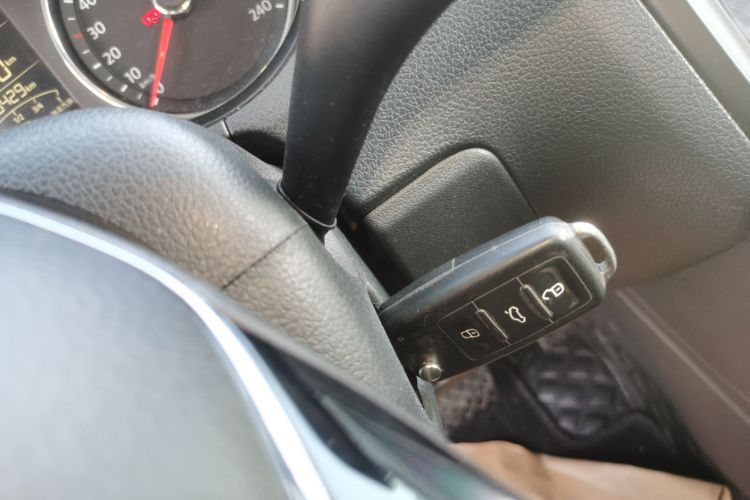 大众 Polo 2016款 1.6L 自动舒适型中控内饰7001