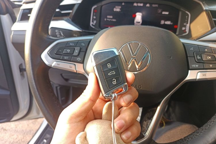 一汽-大众CC 2021款 猎装车 380TSI 猎心版中控内饰11