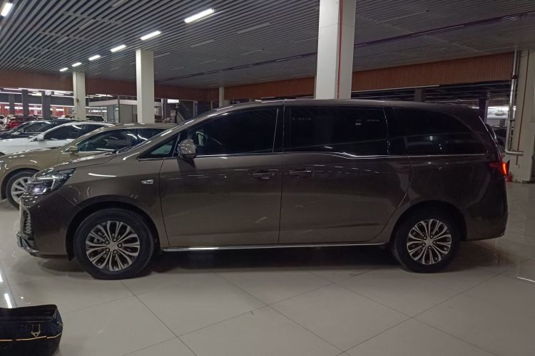 别克GL8 2023款 陆上公务舱 舒适型车身外观6003