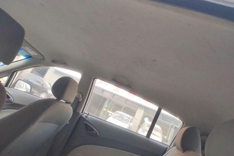 雪佛兰 赛欧 2013款 两厢 1.2L AMT理想版中控内饰22