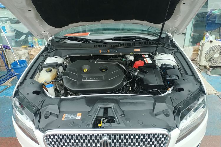 林肯MKZ 2020款 2.0T 尊享版机舱底盘24