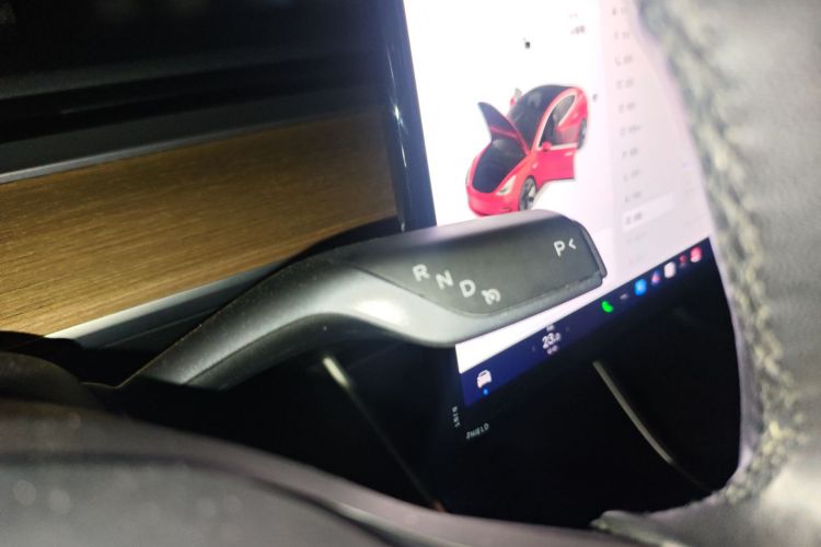 特斯拉 Model 3 2019款 标准续航后驱升级版中控内饰18