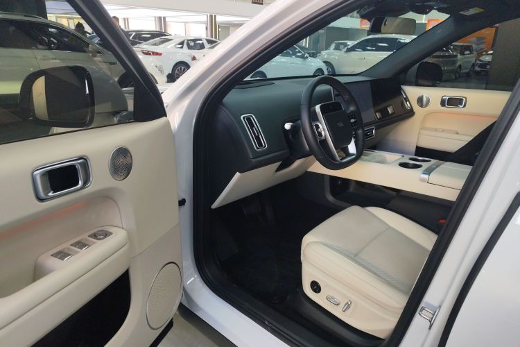 理想汽车 理想L6 2024款 Pro中控内饰20