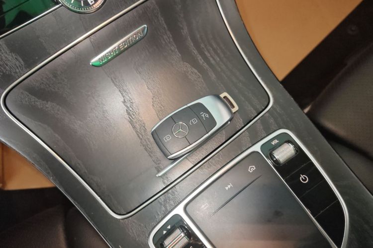 奔驰C级 2021款 C 260 L 运动星耀臻藏版中控内饰11