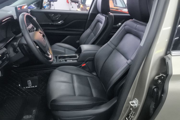 林肯 冒险家 2022款 改款 2.0T 两驱尊雅版局部细节19