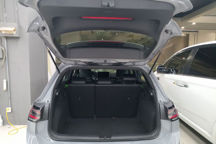 大众 高尔夫 2025款 改款二 300TSI R-Line局部细节23