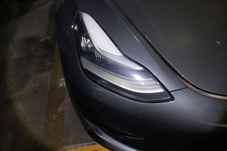 特斯拉 Model 3 2019款 标准续航后驱升级版车身外观8