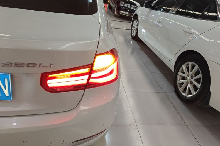 宝马3系 2019款 320Li 时尚型车身外观6006