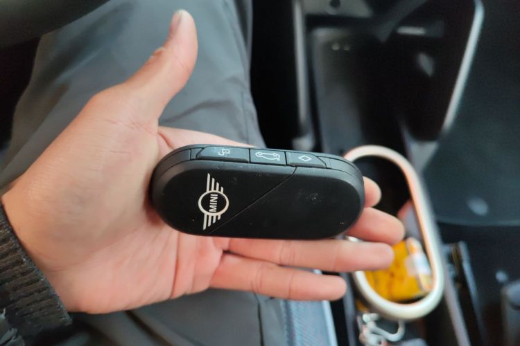 电动MINI COOPER 2024款 456km COOPER E 经典派中控内饰11