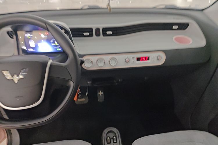 五菱汽车 宏光MINIEV 2021款 马卡龙时尚款 磷酸铁锂中控内饰16