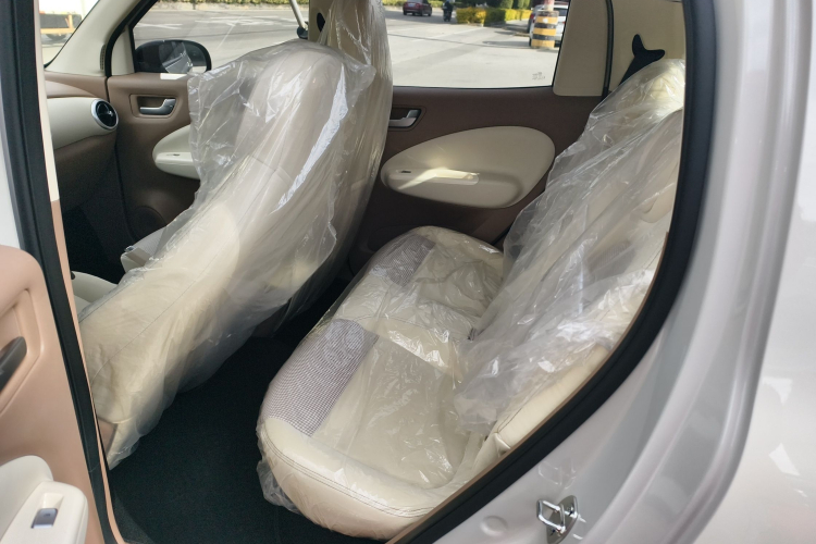 五菱汽车 宏光MINIEV 2025款 四门版 进阶款中控内饰21