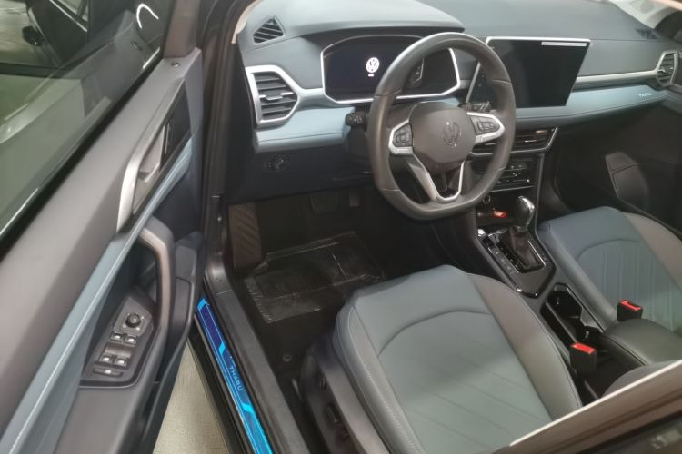 大众 途岳 2024款 300TSI 两驱满月版中控内饰7003