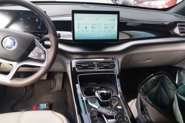 比亚迪 秦PLUS 2024款 荣耀版 EV 510KM领先型中控内饰16