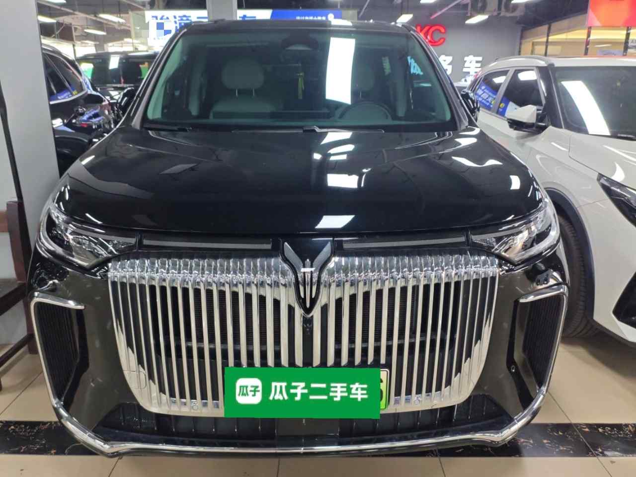 岚图汽车 岚图梦想家 2025款 PHEV 四驱卓越鲲鹏版(1)