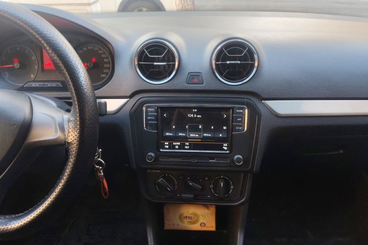 大众 捷达 2017款 1.4L 手动时尚型中控内饰16