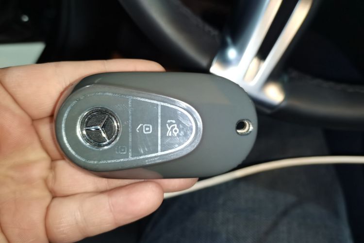 奔驰C级 2022款 C 260 L中控内饰11