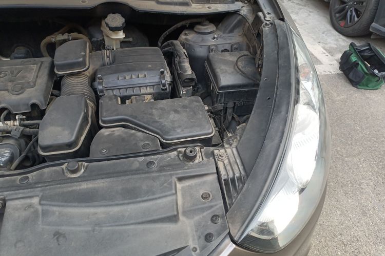 北京现代ix35 2010款 2.0L 自动四驱尊贵版GLS局部细节9007