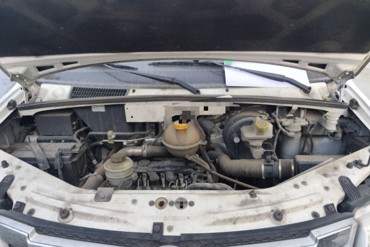 东风御风 御风 2021款 2.0T动力王前驱物流车长轴中顶6-9座国VI ZD20局部细节24