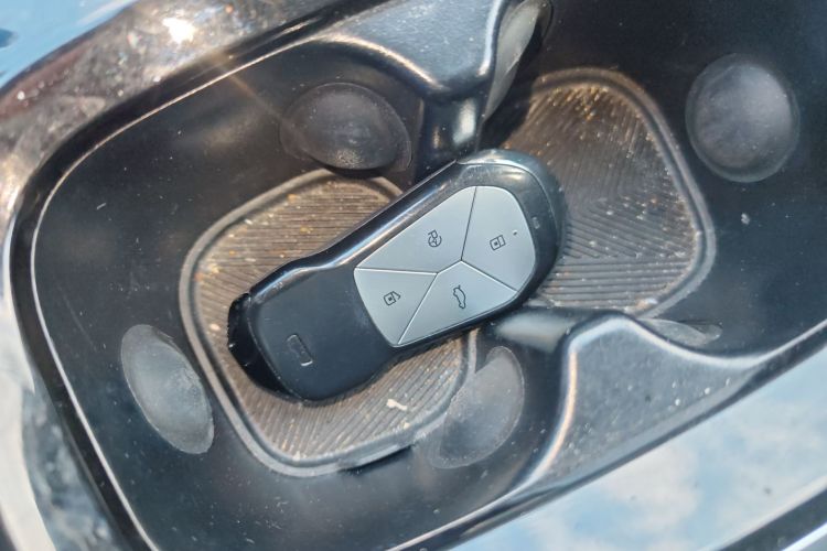 小鹏P5 2022款 550E中控内饰7001