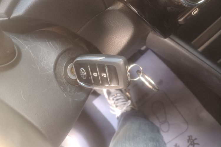 丰田 威驰 2021款 1.5L 手动创行版中控内饰7001