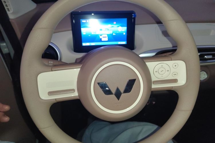 五菱汽车 宏光MINIEV 2025款 四门版 进阶款中控内饰13