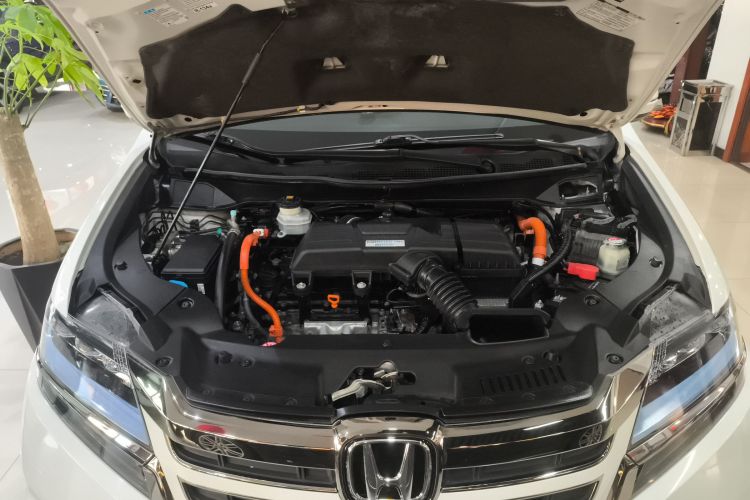 本田 艾力绅 2019款 2.0L 混动豪华版机舱底盘24