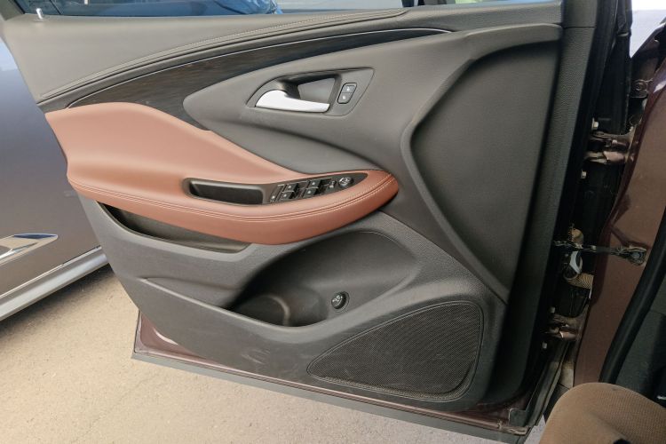 别克 昂科威 2018款 28T 四驱精英型中控内饰7007