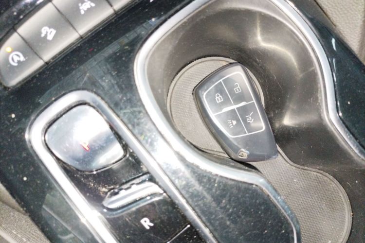 别克 2020款 昂科威S 652T 四驱Avenir艾维亚中控内饰11