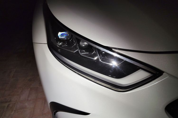 丰田 皇冠陆放 2021款 2.5L HEV四驱尊贵版车身外观8