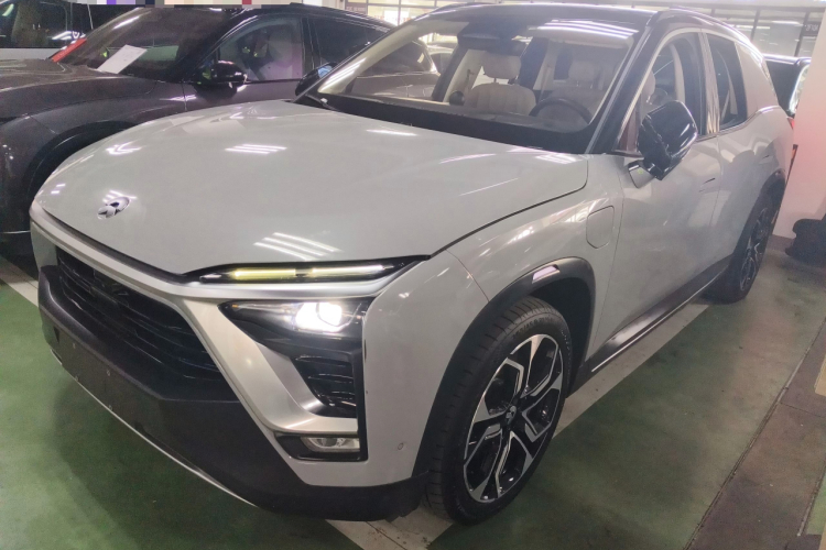 蔚来ES8 2018款 创始版车身外观4