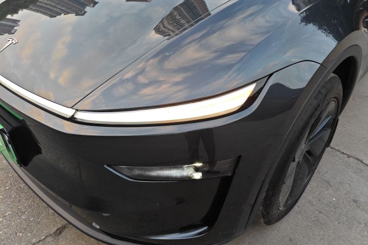 特斯拉 Model Y 2025款 后轮驱动版局部细节36