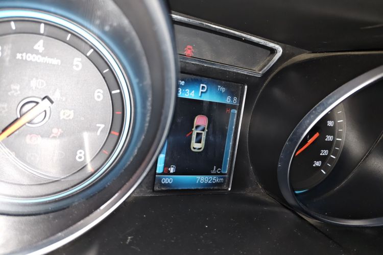 众泰T600 2016款 运动版 2.0T DCT尊享型局部细节14