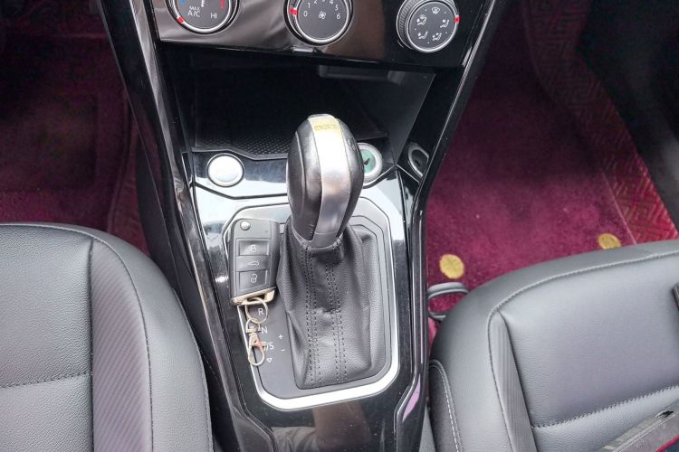 大众 T-ROC探歌 2020款 280TSI DSG两驱舒适型中控内饰18