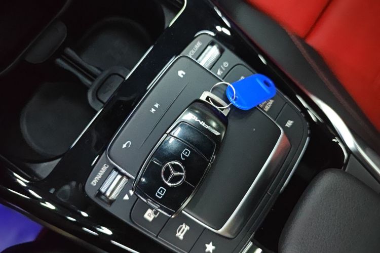 奔驰A级AMG 2020款 AMG A 35 L 4MATIC中控内饰7001