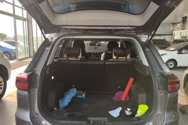 奇瑞 瑞虎7 2023款 超能版 1.5T CVT超能卫士机舱底盘23