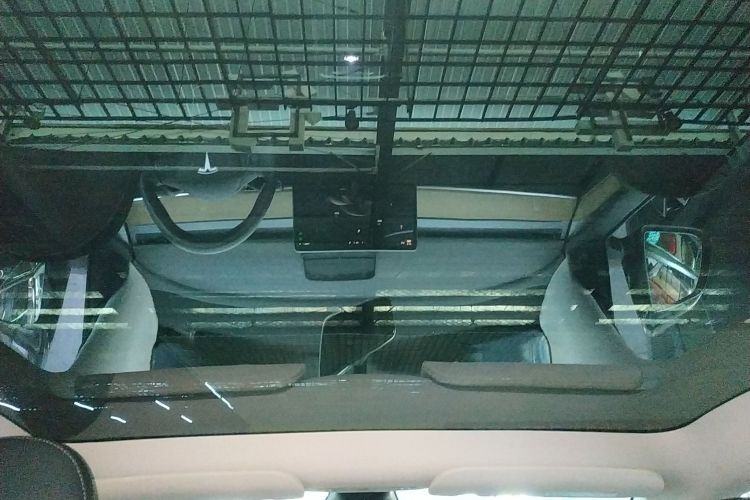 特斯拉 Model Y 2022款 改款 后轮驱动版中控内饰22