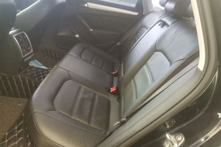 大众 帕萨特 2014款 1.8TSI DSG尊荣版中控内饰21